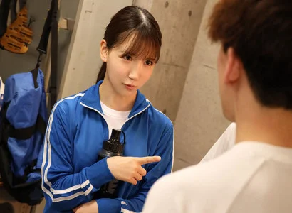 các thành viên trong câu lạc bộ bóng đá cùng lúc quan hệ với cô gái xinh