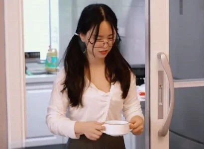 Con gái về quê bị trai làng địt